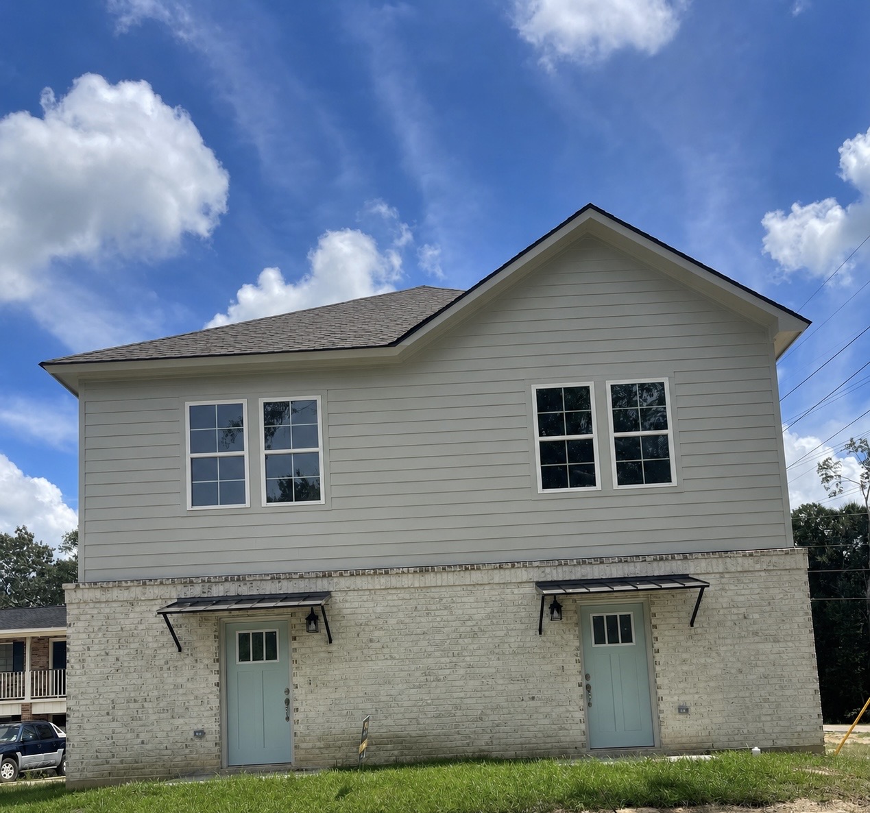 555 Railroad Avenue - B
